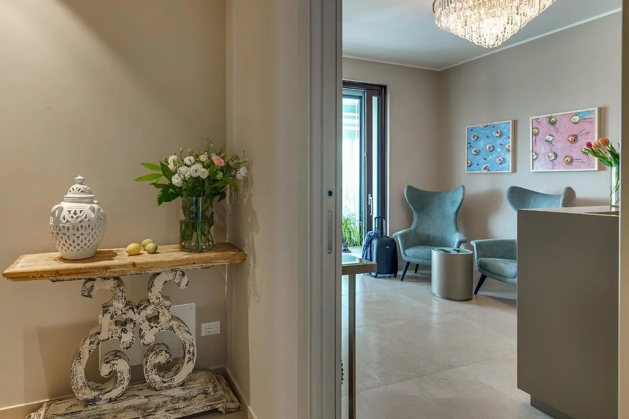 Villa Salisa Menfi 0*,  Italia